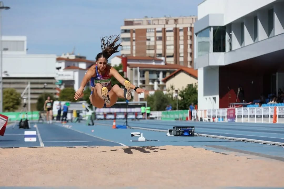 Imagen del proyecto: Escuelas Deportivas — Deportes y Juegos